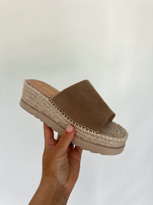 Remi Sandals- Taupe